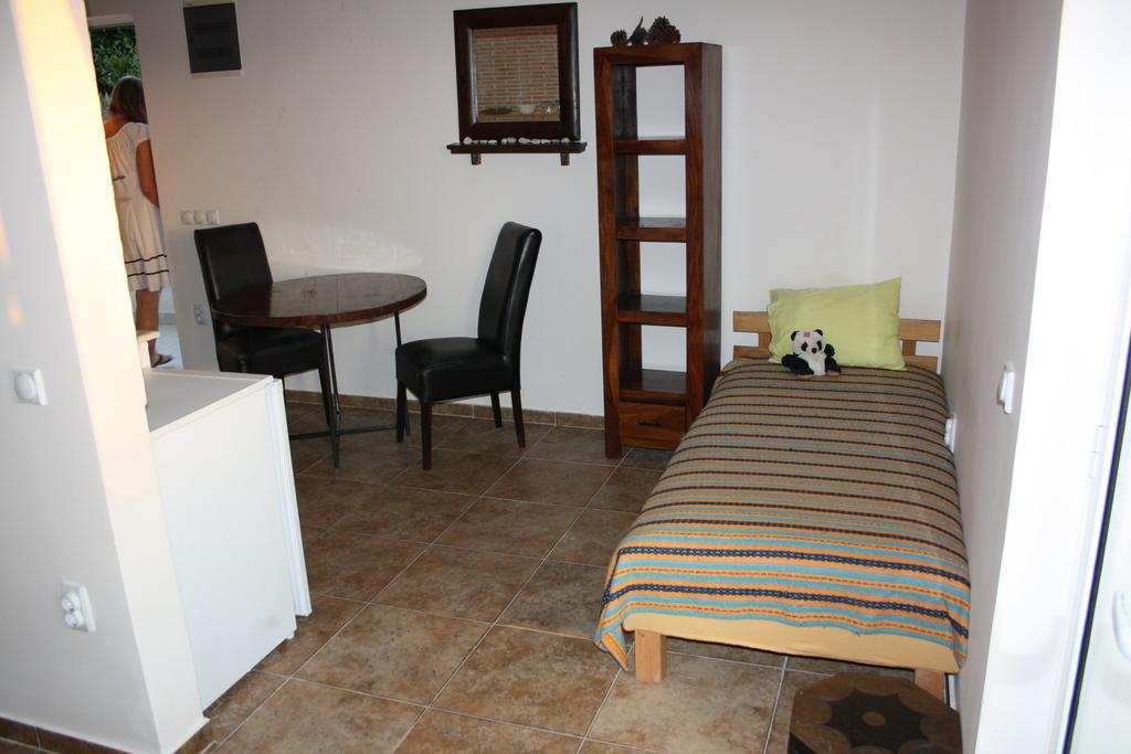 Yoga & Apartment Zlata Oliva Ulcinj Eksteriør billede